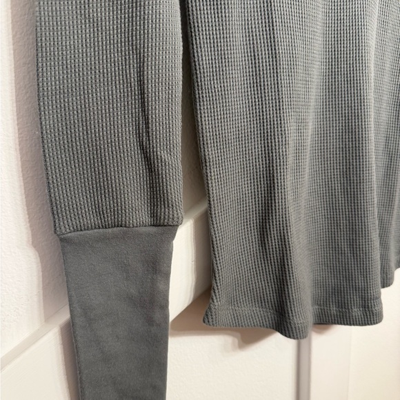 Splendid Gray Waffle Knit Long Sleeve Top - Picture 3 of 3